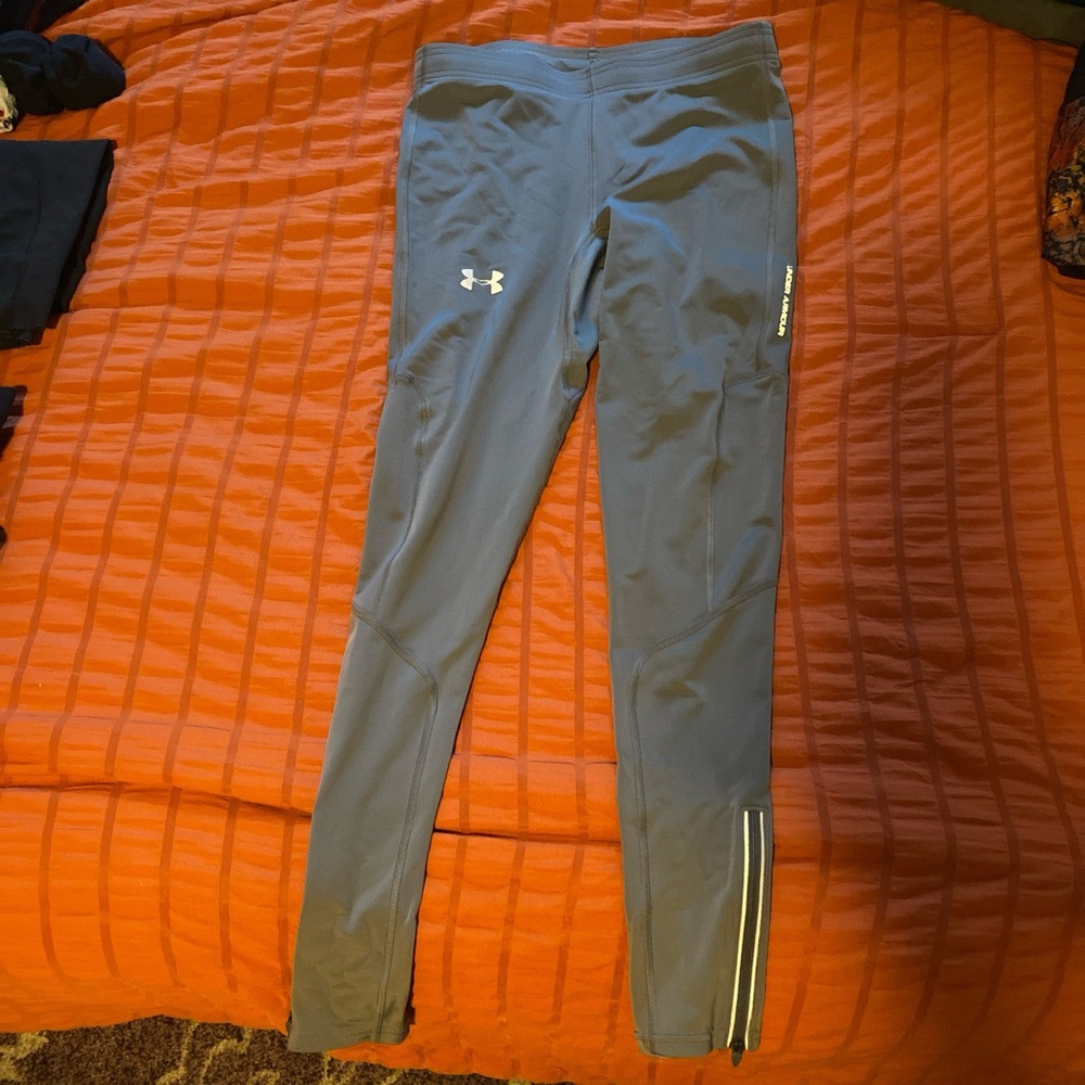 Under Armour Compression Leggings in Dark Gray